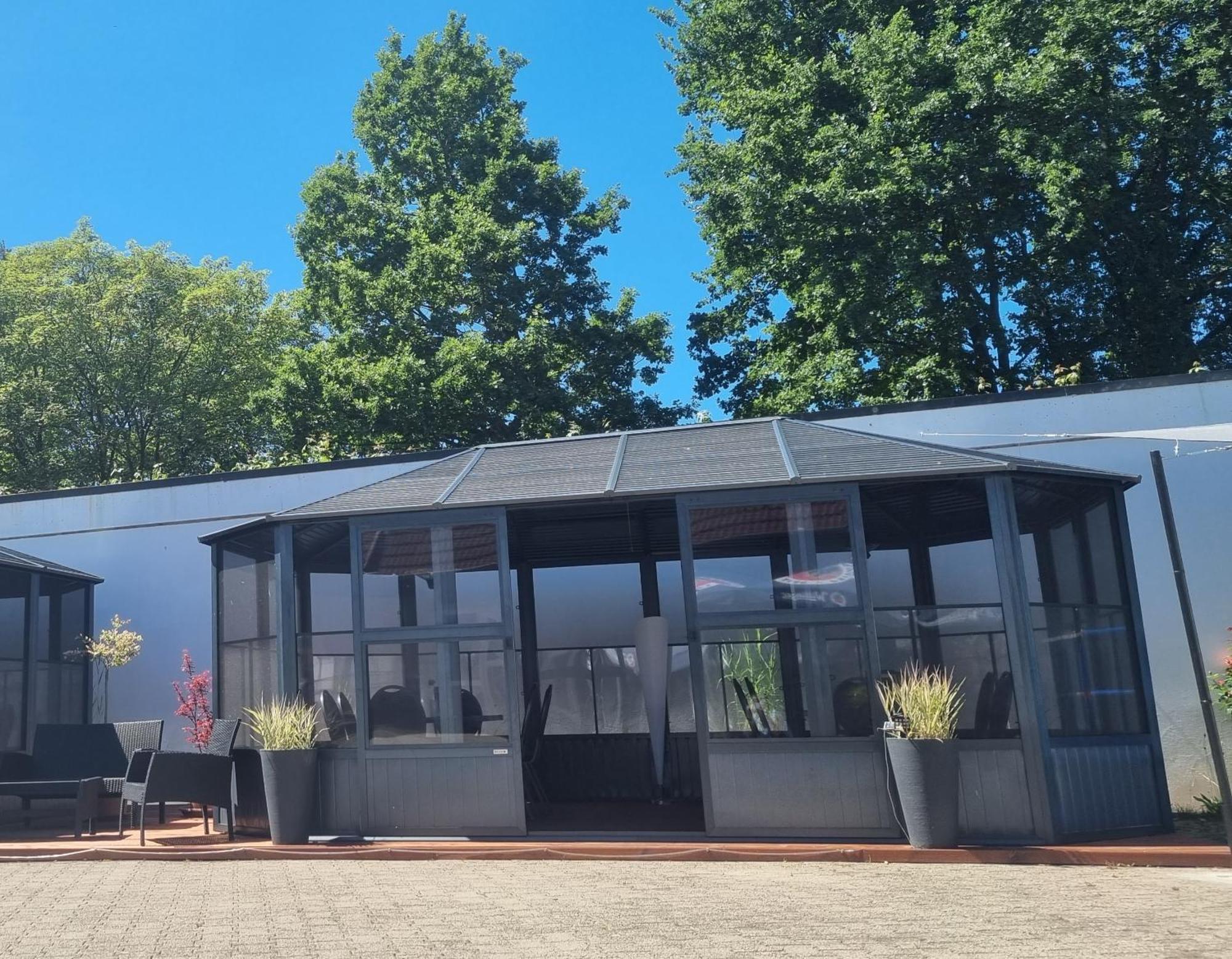 Bennetts Restaurant Und Hotel Wittingen Экстерьер фото