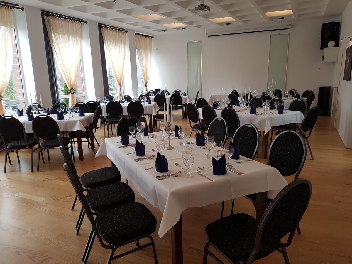 Bennetts Restaurant Und Hotel Wittingen Экстерьер фото