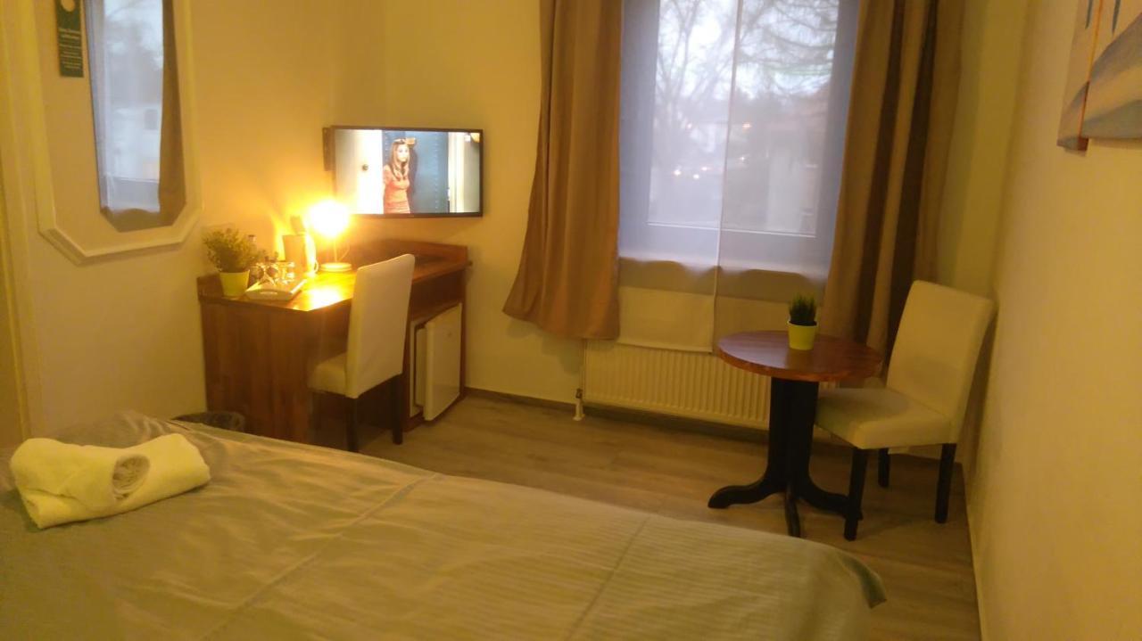 Bennetts Restaurant Und Hotel Wittingen Экстерьер фото