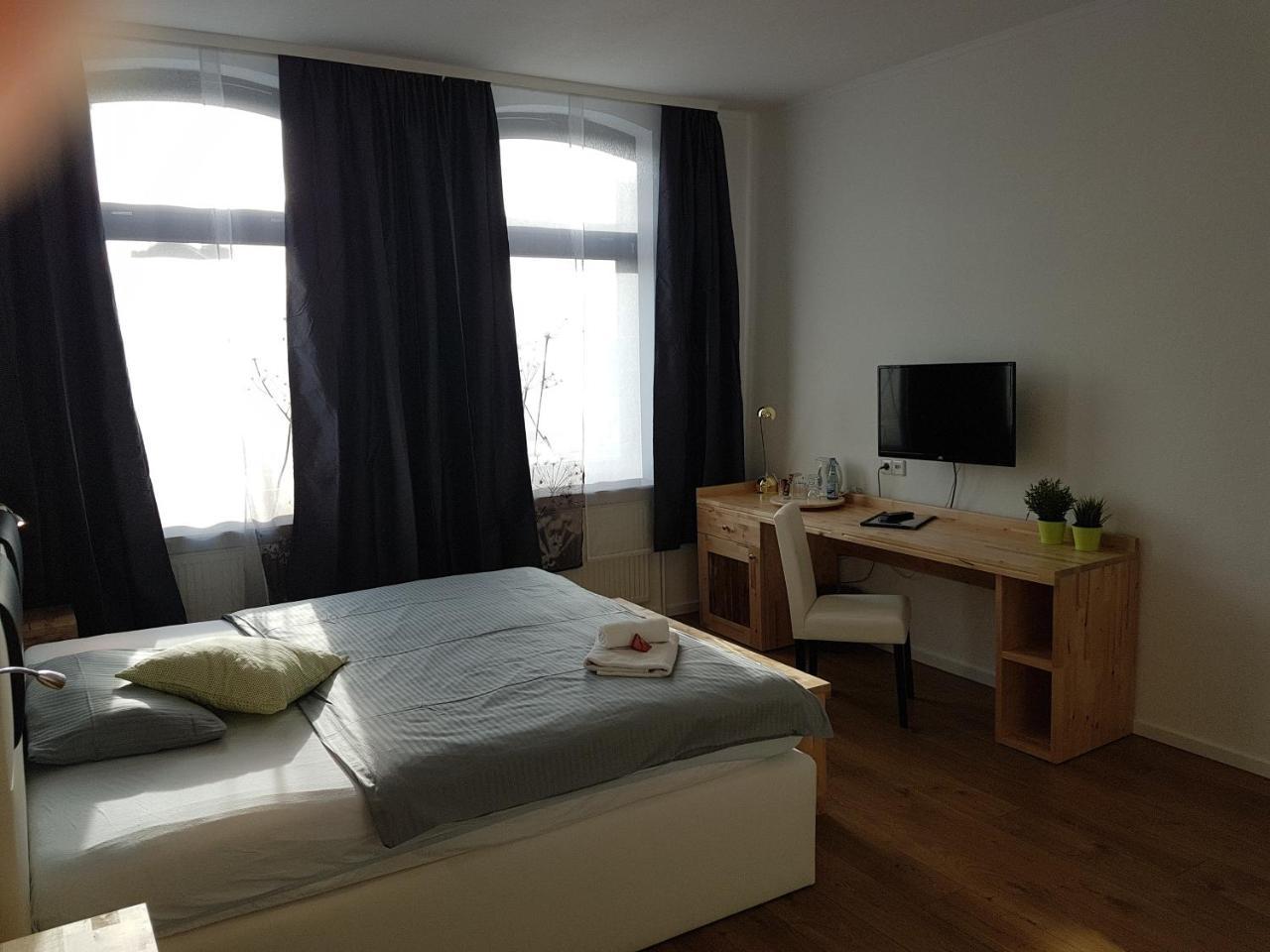 Bennetts Restaurant Und Hotel Wittingen Экстерьер фото